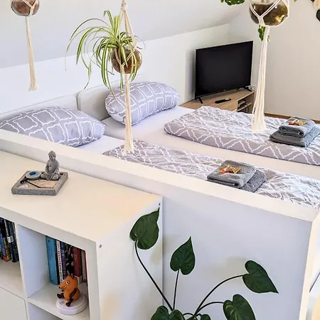 Moderne Einliegerwohnung Am Wald Apartment *