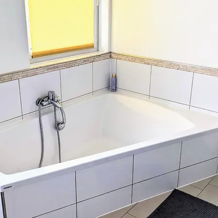 Moderne Einliegerwohnung Am Wald 아파트 랑엔펠트